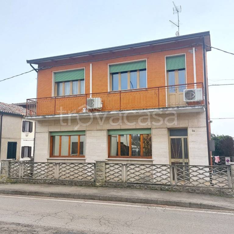 casa indipendente in vendita a Copparo in zona Ambrogio
