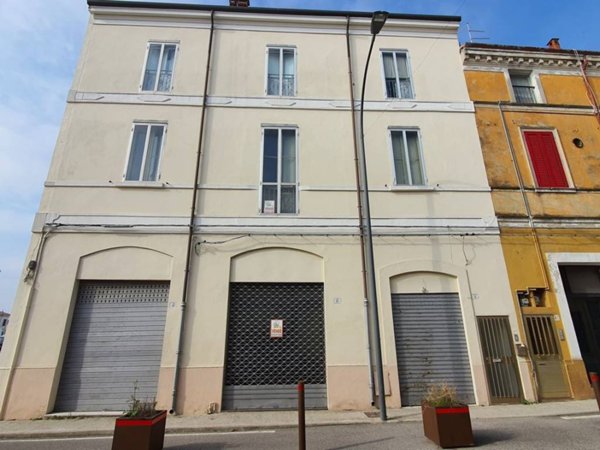 intera palazzina in vendita a Copparo