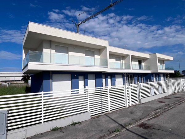 casa indipendente in vendita a Copparo