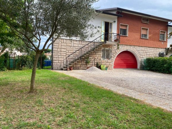 casa indipendente in vendita a Copparo