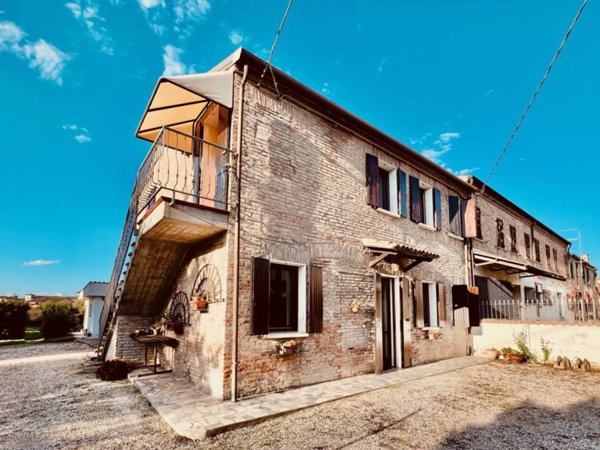 casa indipendente in vendita a Copparo in zona Coccanile-Cesta