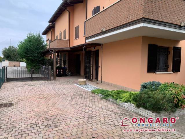 casa indipendente in vendita a Copparo