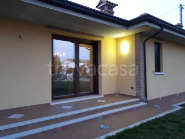 casa indipendente in vendita a Copparo