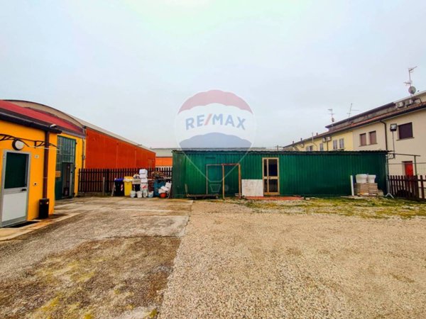 locale commerciale in vendita a Copparo