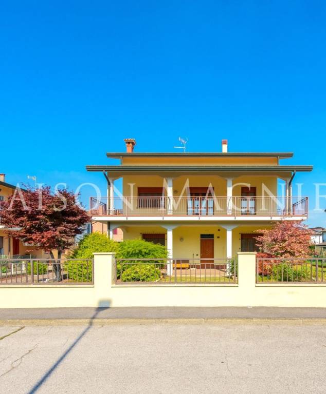 casa indipendente in vendita a Copparo