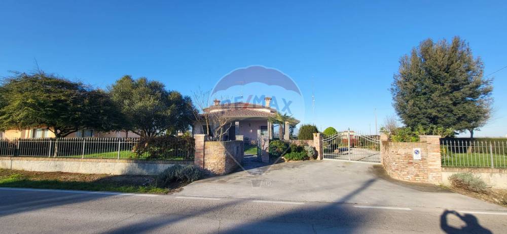 casa indipendente in vendita a Copparo in zona Coccanile-Cesta