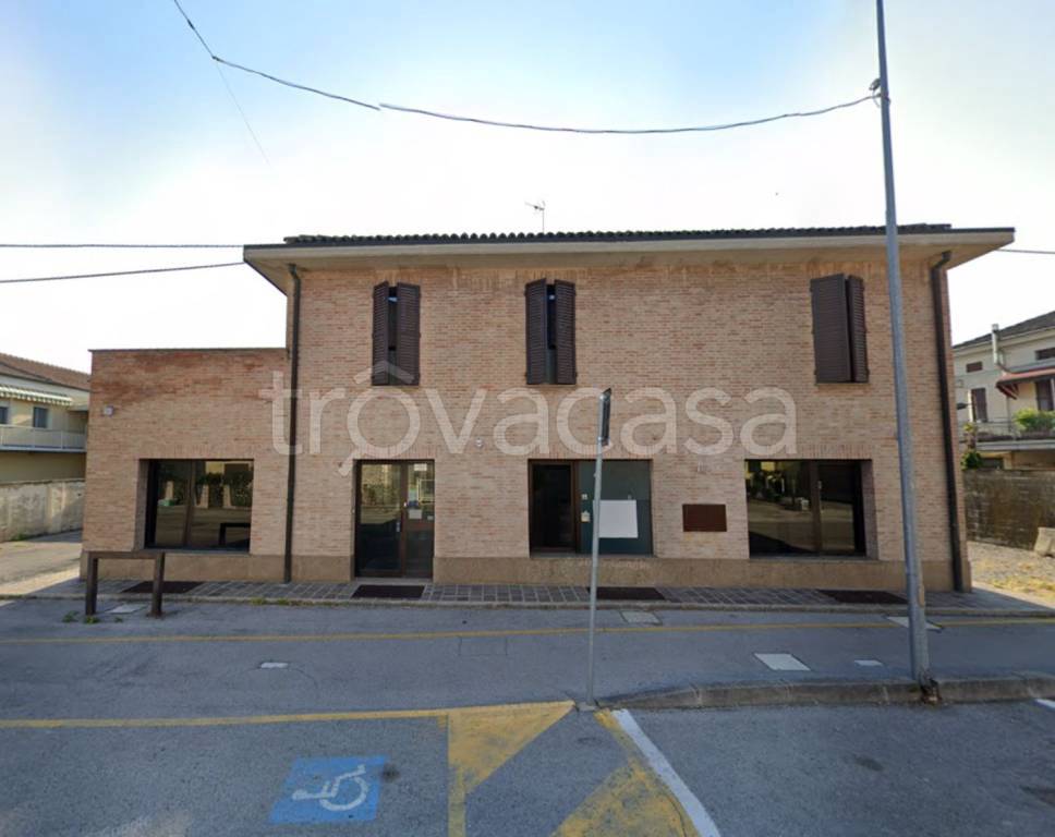 negozio in vendita a Copparo in zona Tamara