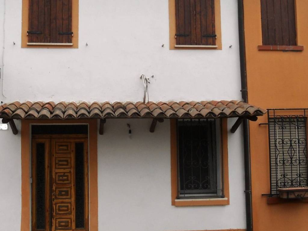 casa indipendente in vendita a Copparo in zona Gradizza