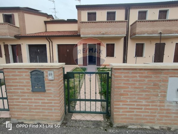 casa indipendente in vendita a Copparo in zona Ponte San Pietro