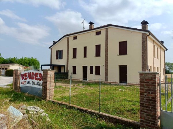 casa indipendente in vendita a Copparo in zona Saletta