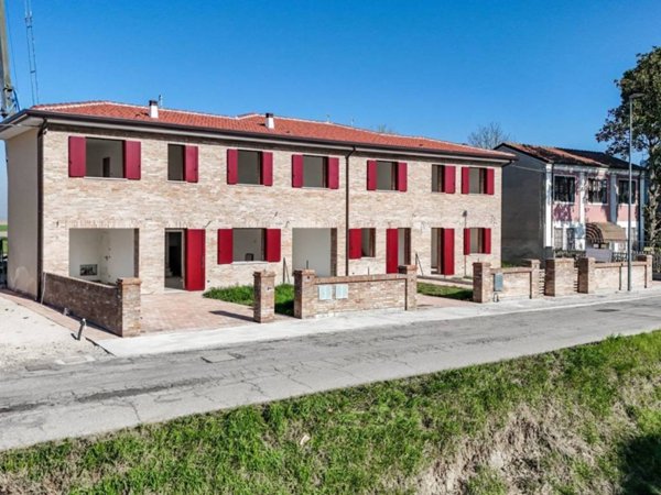 casa indipendente in vendita a Copparo