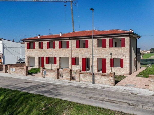 casa indipendente in vendita a Copparo