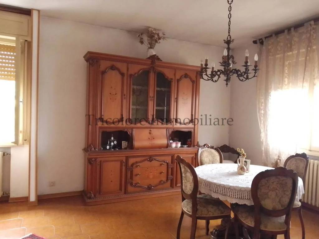 appartamento in vendita a Copparo in zona Ambrogio