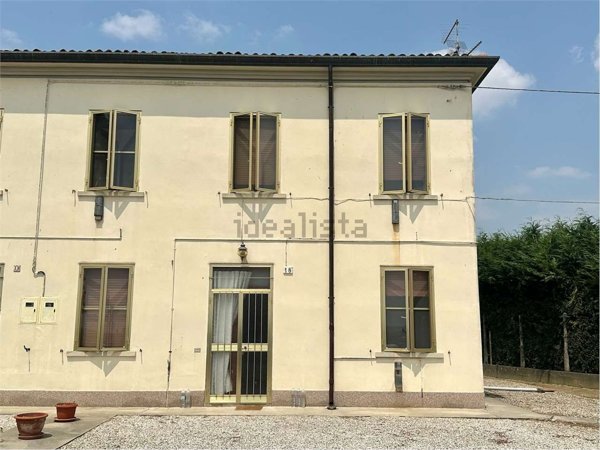 casa semindipendente in vendita a Copparo in zona Gradizza