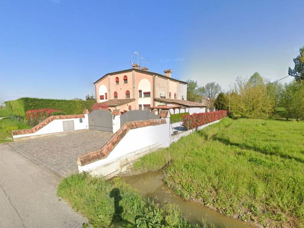casa indipendente in vendita a Copparo in zona Fossalta