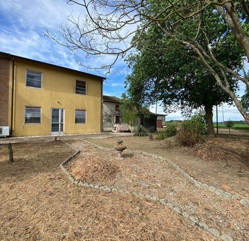 casa indipendente in vendita a Copparo in zona Tamara