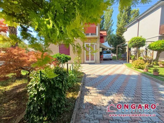 casa indipendente in vendita a Copparo