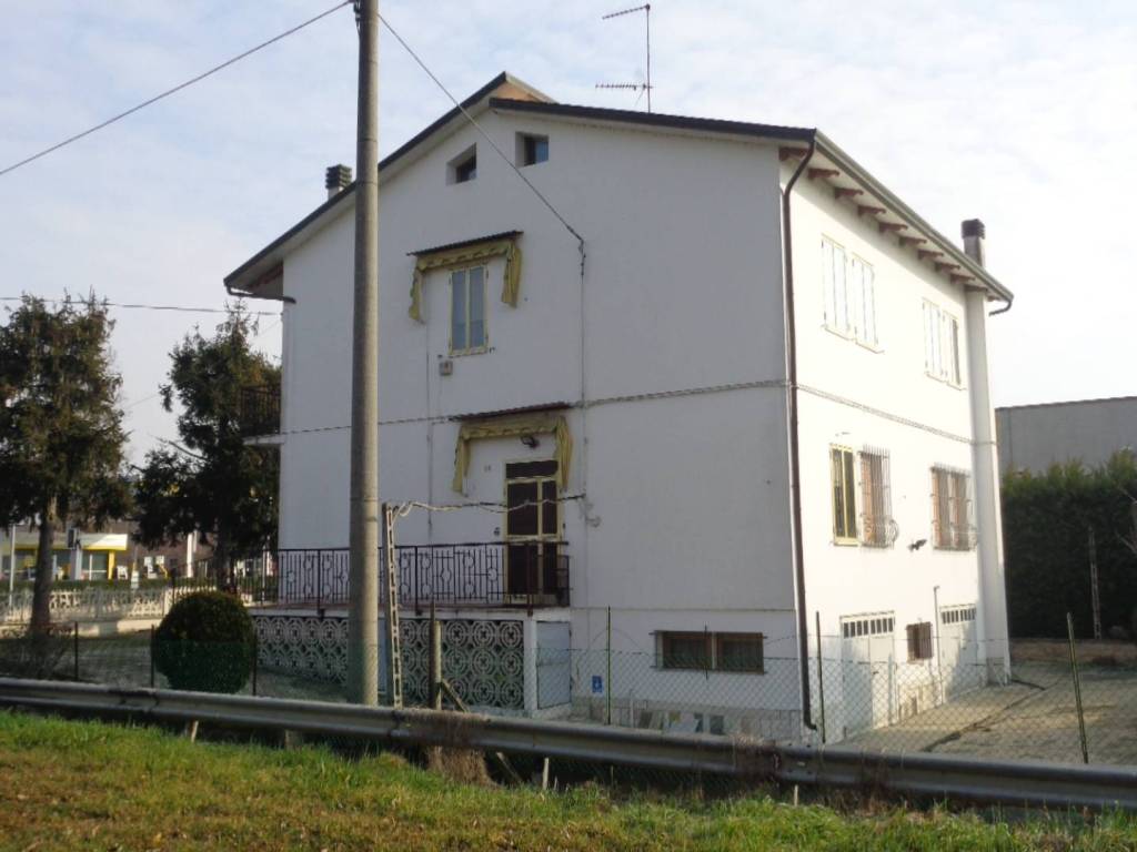 casa indipendente in vendita a Copparo