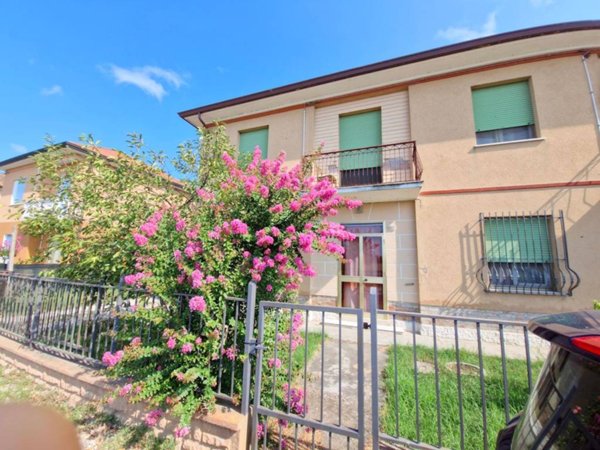 casa indipendente in vendita a Copparo in zona Coccanile-Cesta