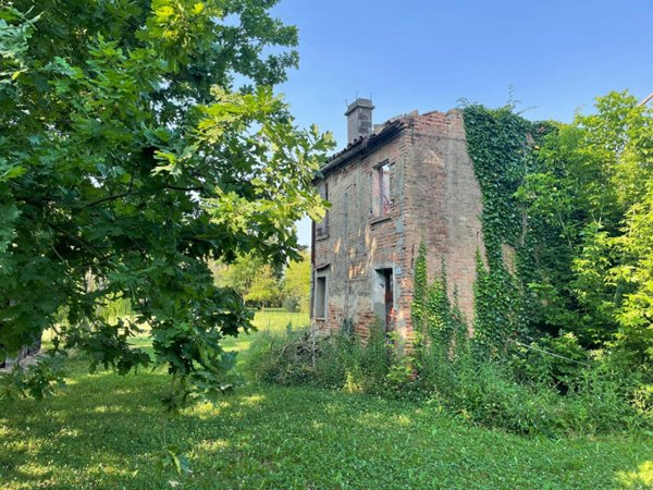 casale in vendita a Copparo in zona Gradizza