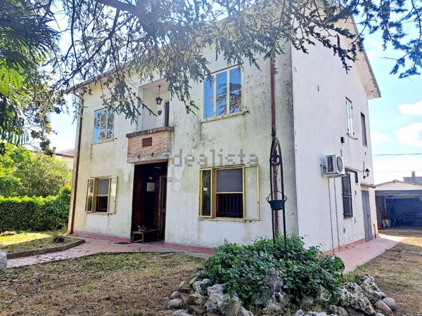 casa indipendente in vendita a Copparo in zona Saletta