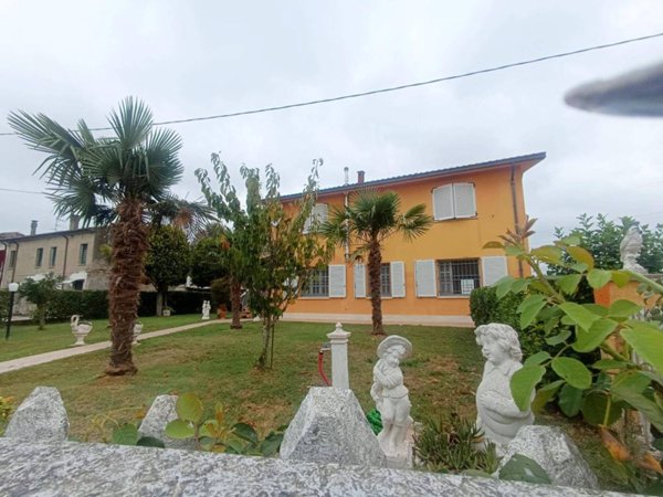 casa indipendente in vendita a Copparo in zona Gradizza