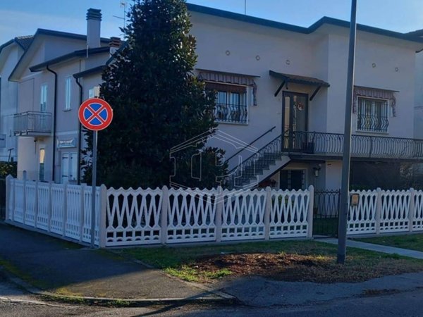 casa indipendente in vendita a Copparo