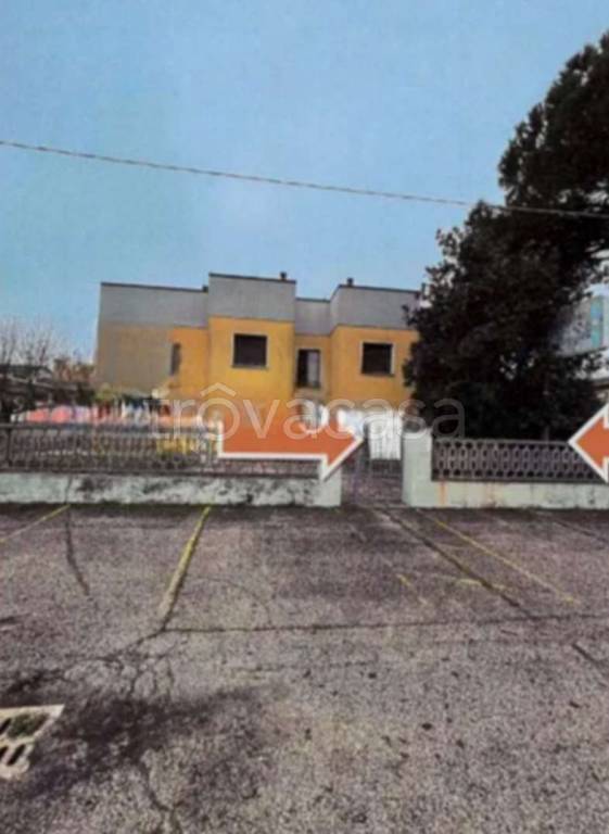 negozio in vendita a Copparo