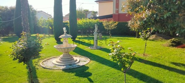 casa indipendente in vendita a Copparo in zona Gradizza