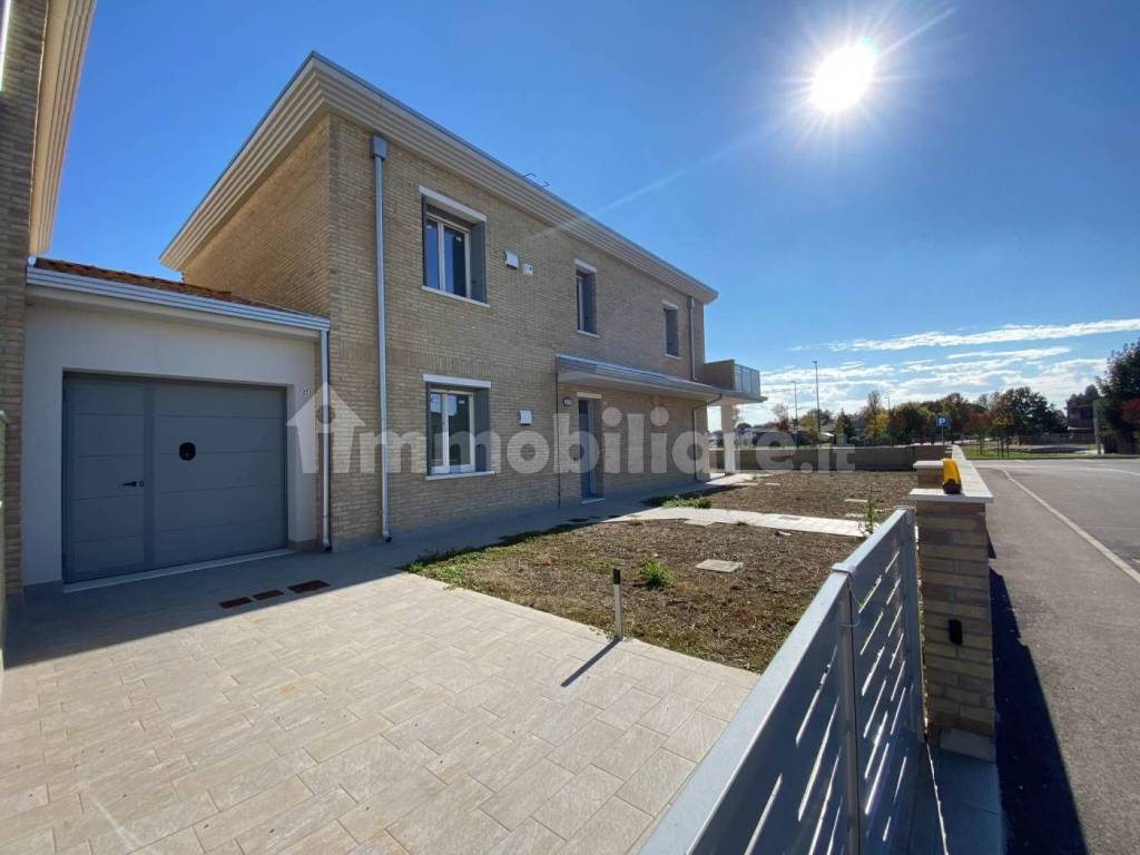 casa indipendente in vendita a Copparo