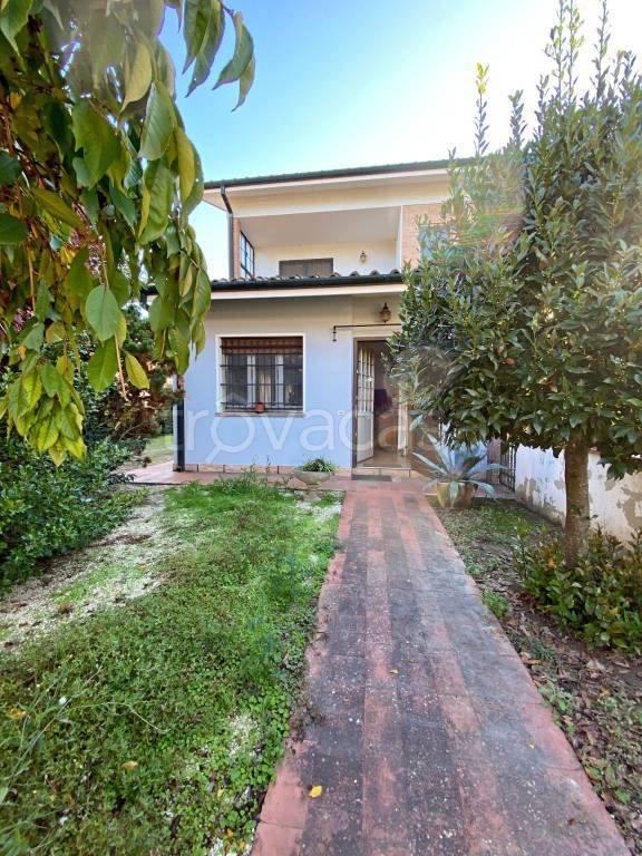 casa indipendente in vendita a Copparo in zona Tamara