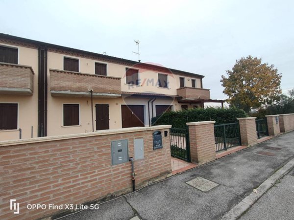 casa indipendente in vendita a Copparo in zona Ponte San Pietro