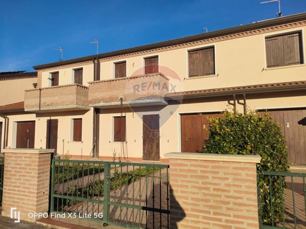 casa indipendente in vendita a Copparo in zona Ponte San Pietro