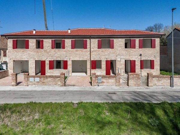 casa indipendente in vendita a Copparo