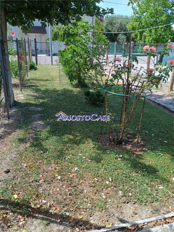 casa indipendente in vendita a Copparo in zona Sabbioncello San Vittore