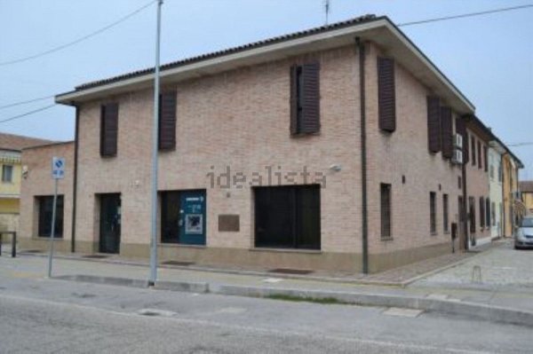 ufficio in vendita a Copparo in zona Tamara
