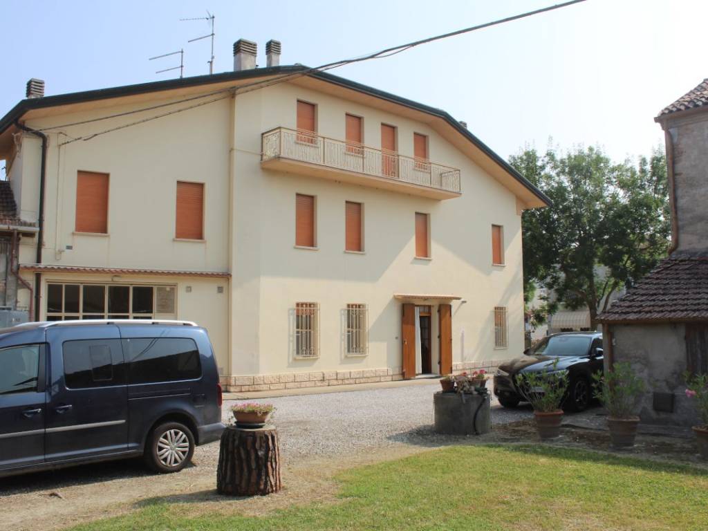 casa indipendente in vendita a Copparo in zona Coccanile-Cesta