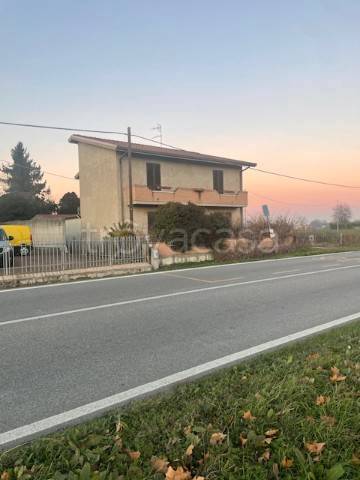 casa indipendente in vendita a Copparo in zona Tamara