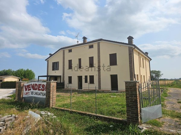 casa indipendente in vendita a Copparo in zona Tamara