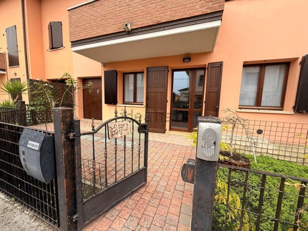 casa indipendente in vendita a Copparo