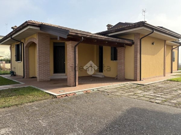 casa indipendente in vendita a Copparo