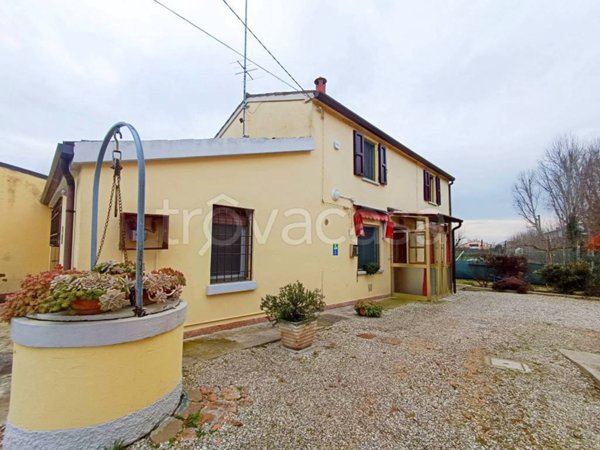 casa indipendente in vendita a Copparo in zona Tamara