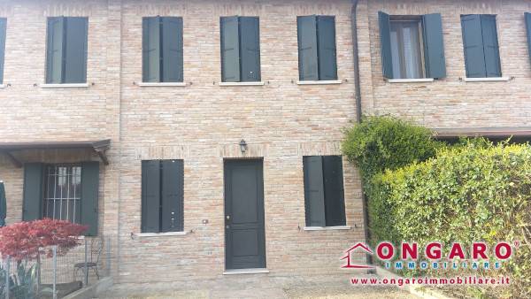 casa indipendente in vendita a Copparo