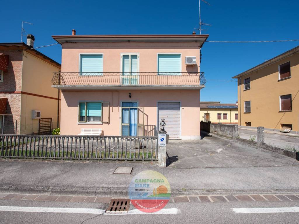 casa indipendente in vendita a Copparo