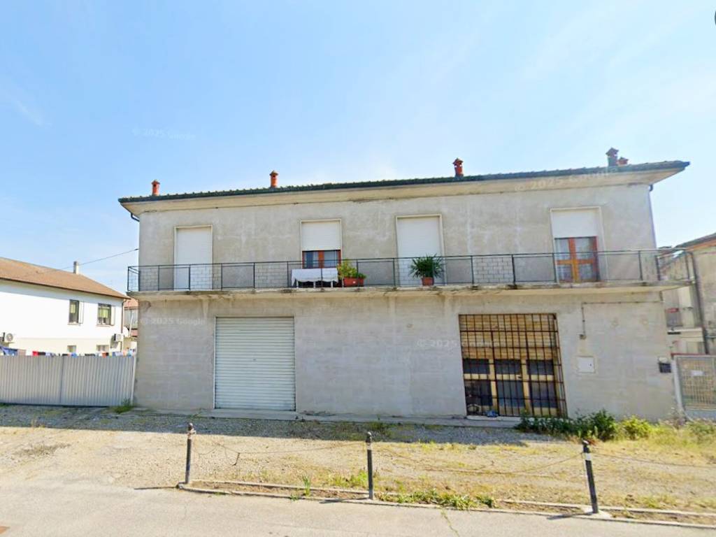 locale di sgombero in vendita a Copparo in zona Coccanile-Cesta