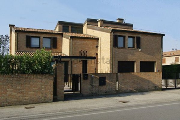 casa indipendente in vendita a Copparo in zona Tamara