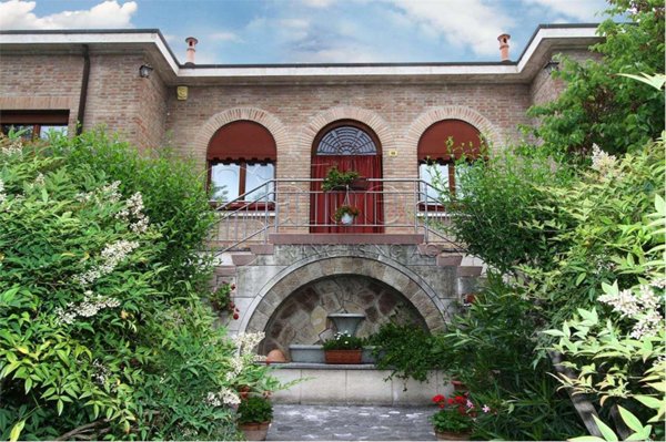 casa indipendente in vendita a Copparo in zona Coccanile-Cesta