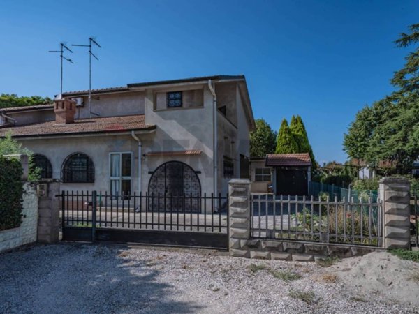 casa indipendente in vendita a Copparo