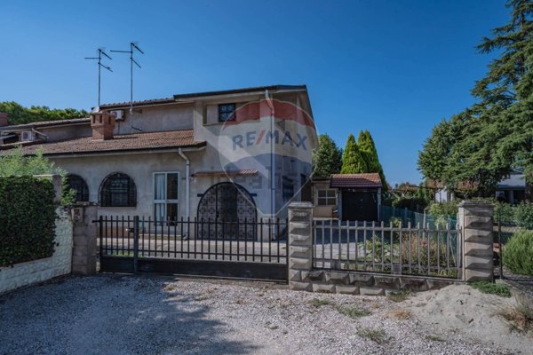 casa indipendente in vendita a Copparo