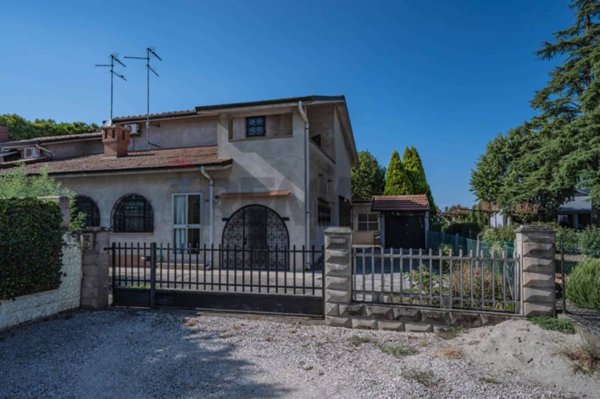casa indipendente in vendita a Copparo